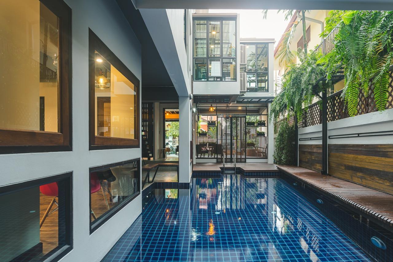 33 Poshtel (Adults Only) Hotel Chiang Mai Exterior foto