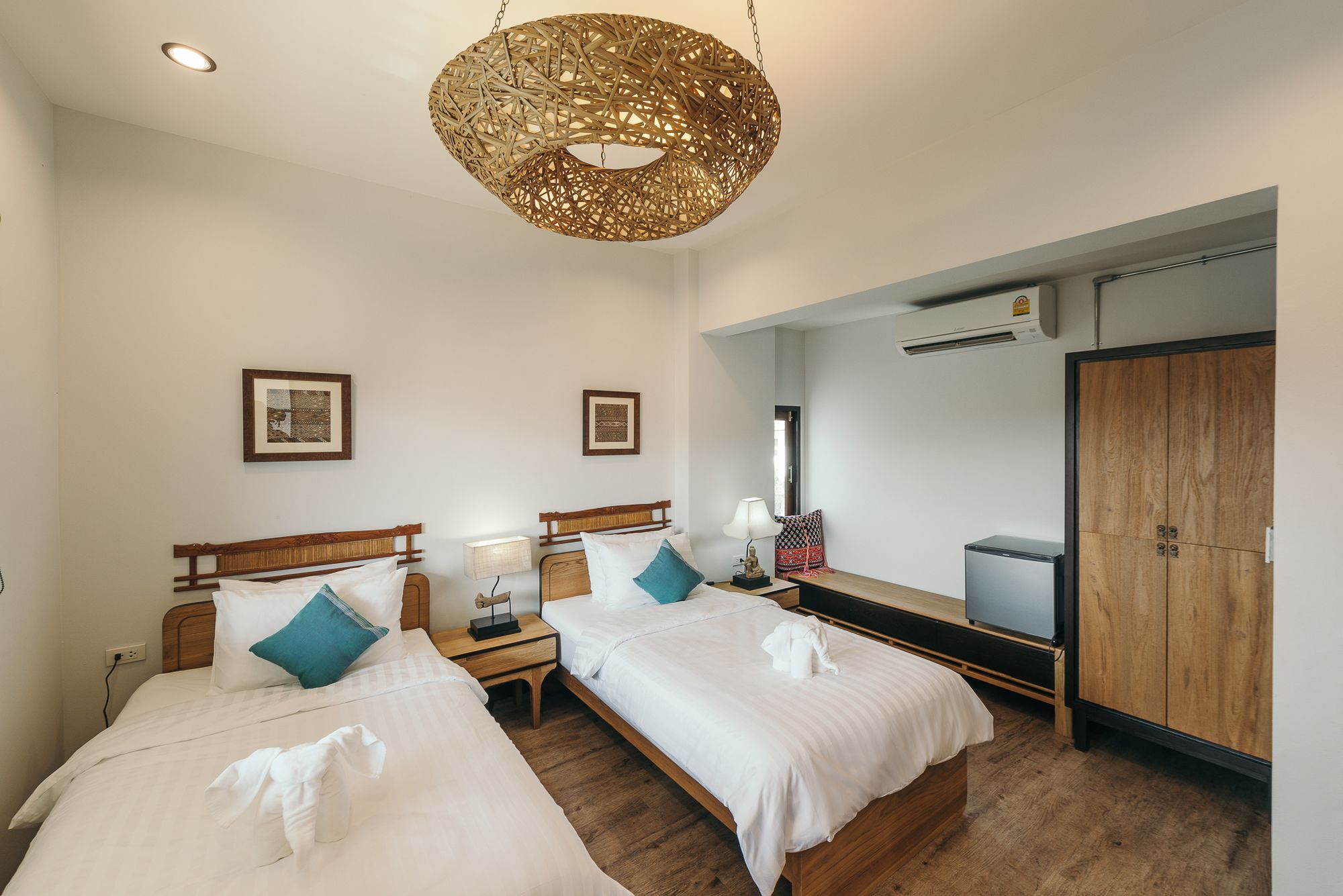 33 Poshtel (Adults Only) Hotel Chiang Mai Exterior foto